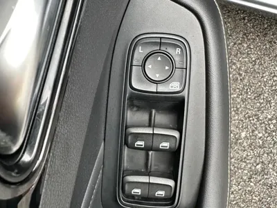 Roewe i5
