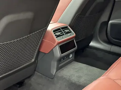 Audi A7L