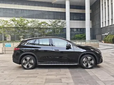Mercedes-Benz EQE SUV