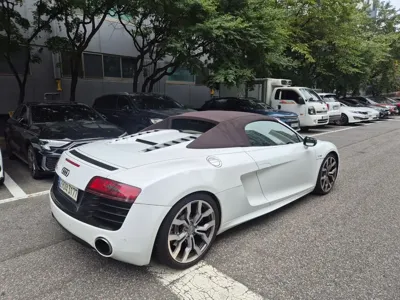 Audi R8
