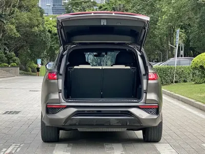 Audi Q6