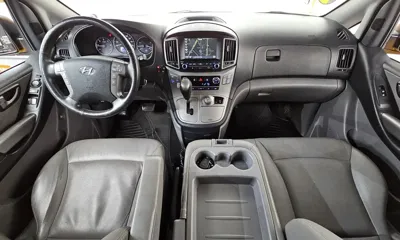 Hyundai Starex