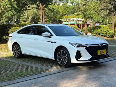 Chery Arrizo 8
