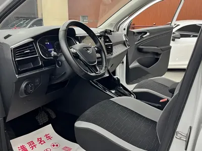 Jetta VS5