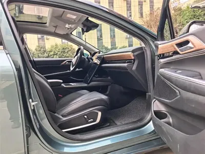 Xpeng P5