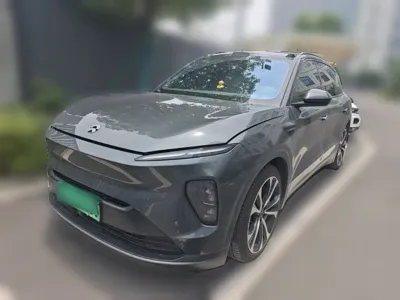 Nio ES8