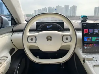 Nio ET7