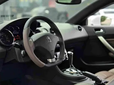 Peugeot RCZ