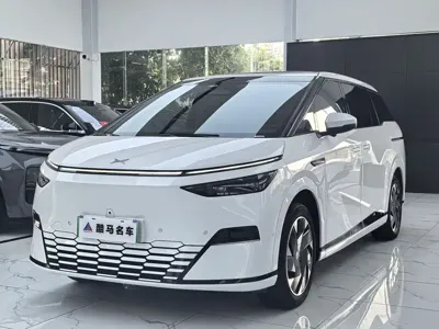 Xpeng X9