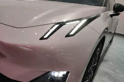Lynk & Co Z20