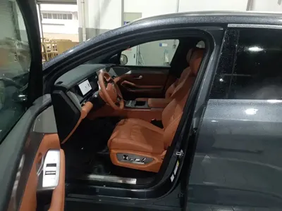 BYD 唐L