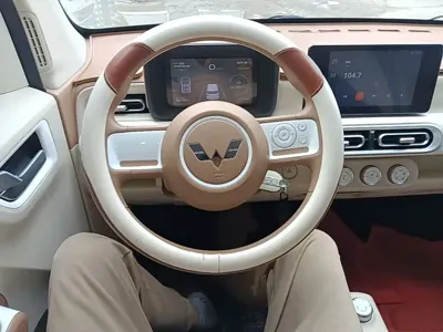 Wuling MINIEV