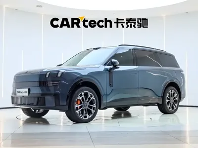 Lynk & Co 领克900