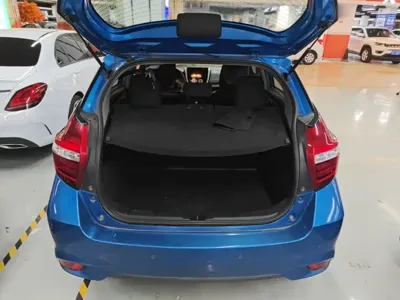 Toyota Yaris L