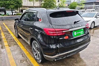 Hongqi HS5