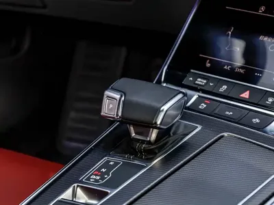 Audi A7L