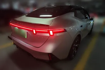 Lynk & Co 07