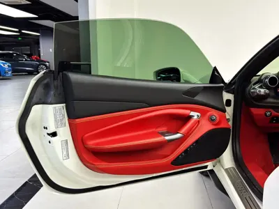 Ferrari F8