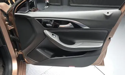 Infiniti Q30