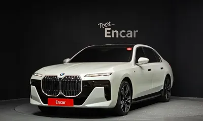 BMW i7