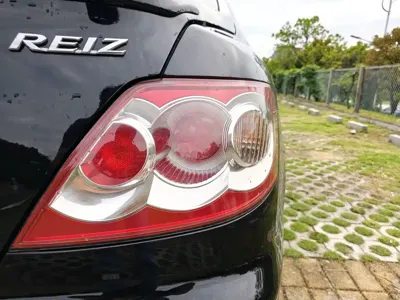 Toyota Reiz