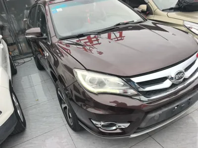 BYD S7