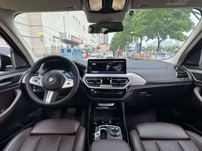BMW iX3