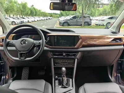 Volkswagen Tharu