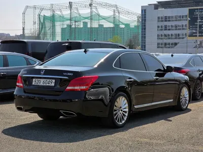 Hyundai Equus