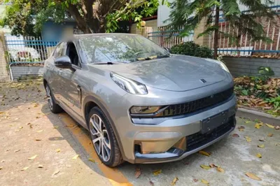 Lynk & Co 05