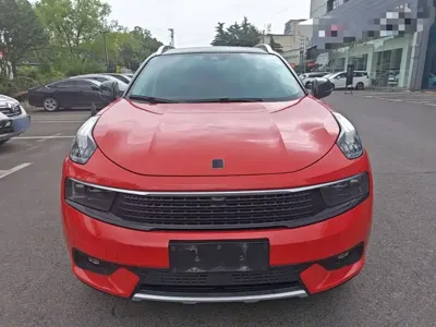 Lynk & Co 01