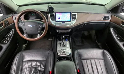 Hyundai Genesis