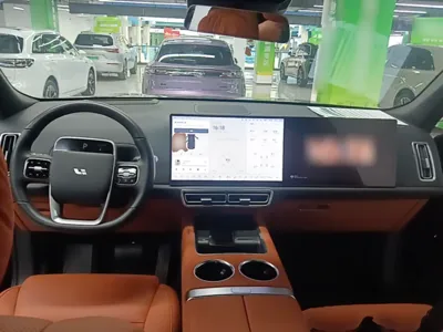 Li Auto L8
