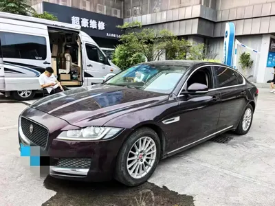 Jaguar XF