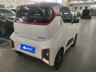 Baojun E200