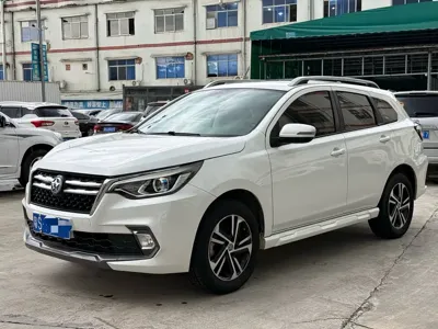 Venucia T70