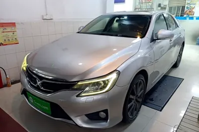 Toyota Reiz