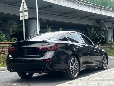 Infiniti Q50L
