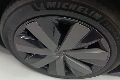 Li Auto Li Auto i6
