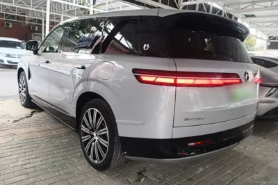 Denza N9
