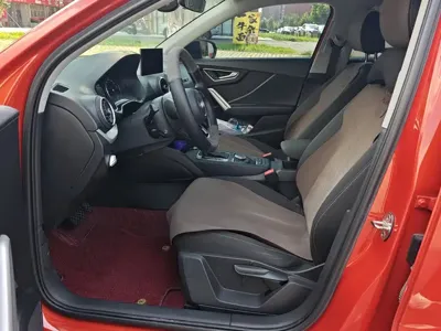 Audi Q2L