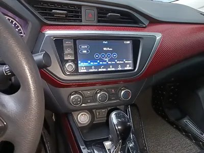 Nissan Lannia