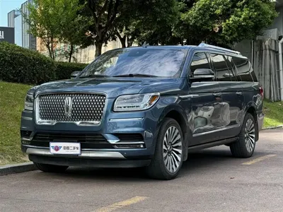 Lincoln Navigator