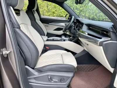 Audi Q6