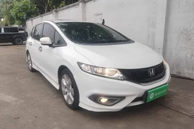 Honda Jade