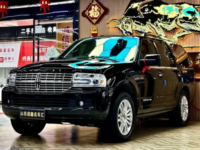 Lincoln Navigator