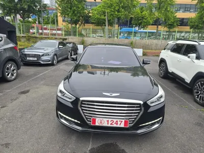 Genesis EQ900