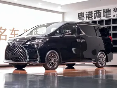 Lexus LM