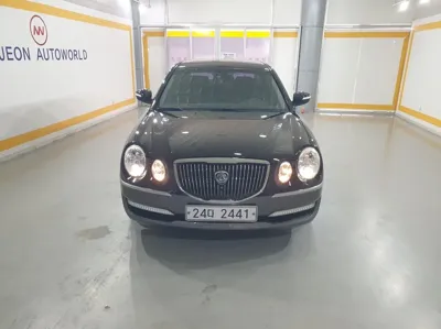 Kia Opirus
