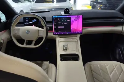 Nio EC6